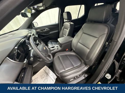 Certified 2023 Chevrolet Traverse LT w/ Rear Camera Mirror Package image 26
