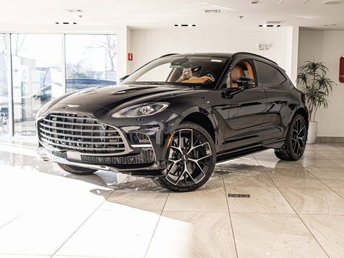 New 2026 Aston Martin DBX 707 image 1