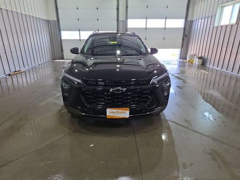Used 2025 Chevrolet Trax ACTIV w/ Driver Confidence Package FWD image 3
