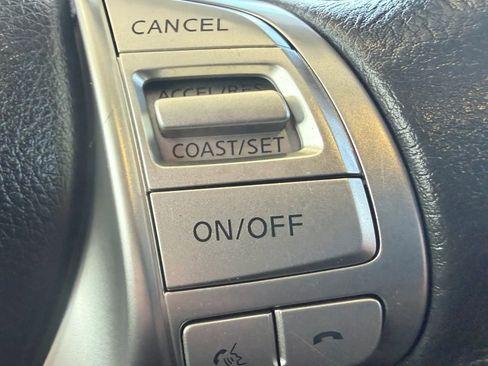 Used 2017 Nissan Altima 2.5 SV w/ Convenience Package image 14