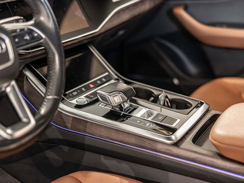 Used 2020 Audi Q8 Premium Plus w/ Premium Plus Package image 21