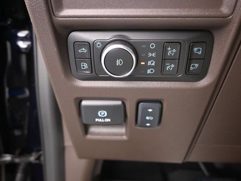 Used 2025 Ford F150 King Ranch w/ FX4 Off-Road Package AWD/4WD image 27