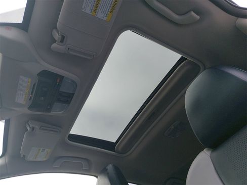 Certified 2023 Subaru Crosstrek Hybrid w/ Moonroof Package w/Navigation image 29