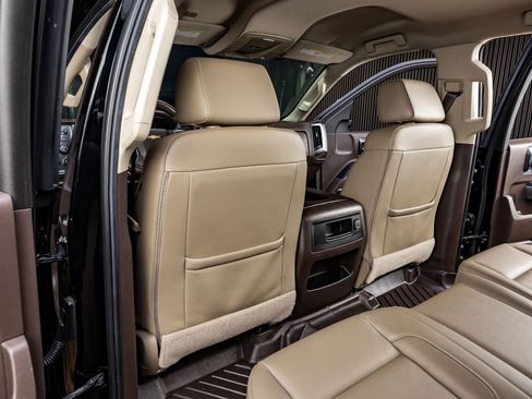 Used 2019 Chevrolet Silverado 2500 LTZ w/ Duramax Plus Package image 32