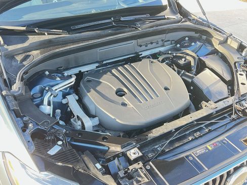 Used 2023 Volvo XC60 B5 Ultimate w/ Climate Package image 28