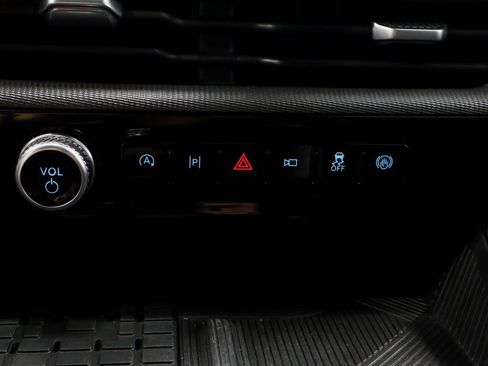 Certified 2025 Ford Explorer ST image 33