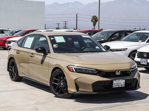 Used 2025 Honda Civic Sport image 2