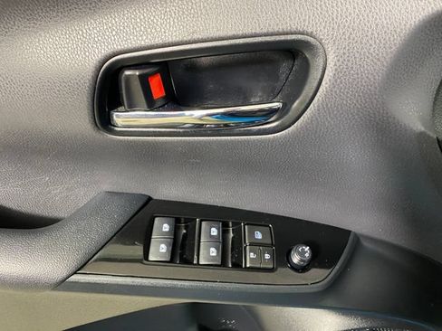 Used 2018 Toyota Prius Prime Plus w/ Carpet Mat Package FWD image 21