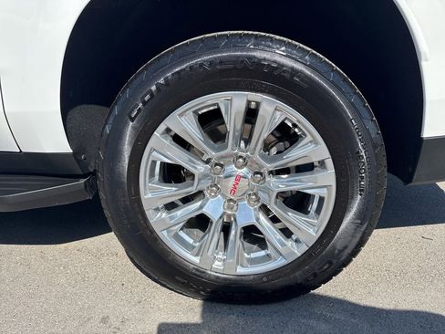 Used 2025 GMC Yukon XL Denali image 32