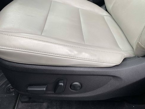 Used 2020 Kia Telluride S FWD image 23