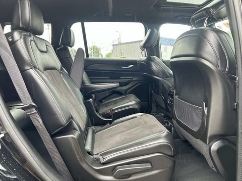 Certified 2023 Jeep Grand Cherokee L Laredo AWD/4WD image 17