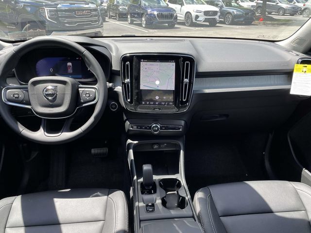 New 2026 Volvo XC40 B5 Core w/ Protection Package Premier AWD/4WD image 23