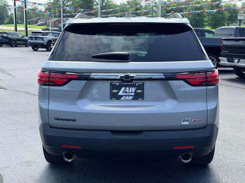 Used 2023 Chevrolet Traverse RS FWD image 6
