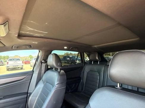 Used 2024 Volkswagen Atlas Cross Sport SEL R-Line AWD/4WD image 24
