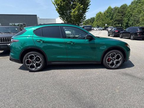 Used 2025 Alfa Romeo Stelvio Sprint w/ Veloce Package AWD/4WD image 4