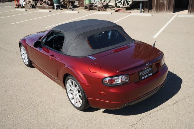 Used 2006 MAZDA MX-5 Miata Sport w/ Appearance Pkg RWD image 17
