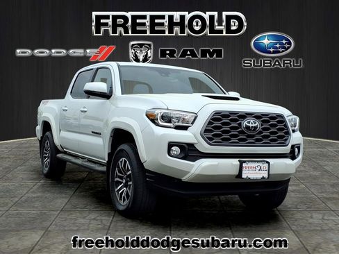 Used 2023 Toyota Tacoma TRD Sport w/ Black Out Package (TMS) AWD/4WD image 1