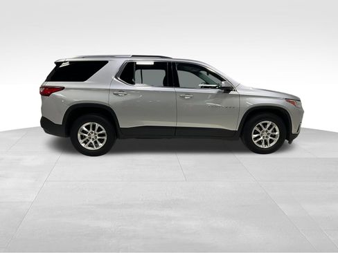 Used 2018 Chevrolet Traverse LT AWD/4WD image 3