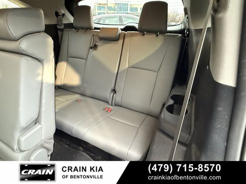 Used 2020 Toyota Highlander Limited image 27