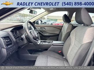 Used 2023 Nissan Rogue SV video 3