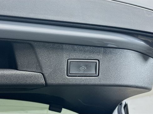 Used 2022 Volkswagen ID.4 Pro S image 31