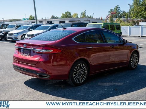 Used 2017 Ford Fusion SE w/ Fusion SE Technology Package image 6