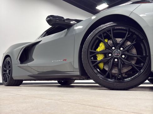 Used 2023 Chevrolet Corvette 3LT $103,530 MSRP w/ Z51 Performance Package image 2