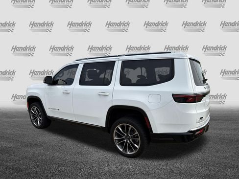Used 2023 Jeep Wagoneer Series III w/ Premium Group I AWD/4WD image 8