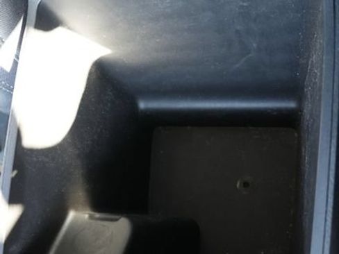 Used 2025 Nissan Frontier SV RWD image 36