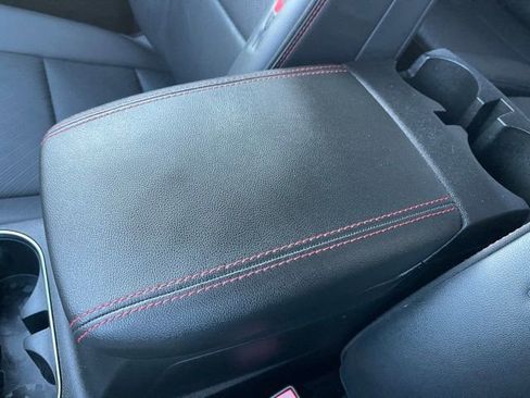 Used 2024 GMC Canyon AT4X image 20