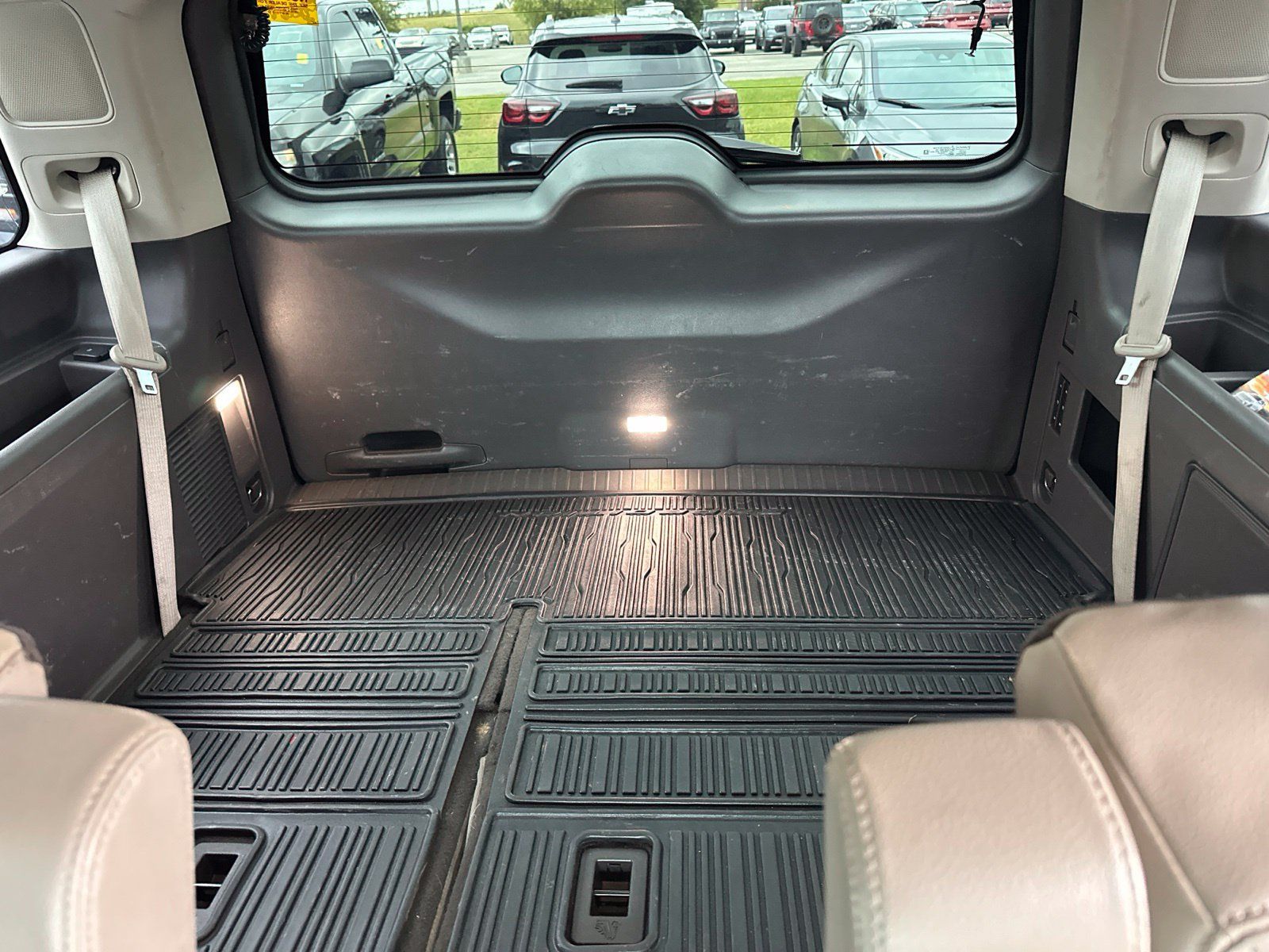 Used 2021 Ford Expedition Limited RWD image 10