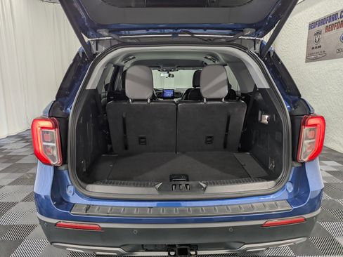 Used 2020 Ford Explorer XLT w/ Equipment Group 202A image 9