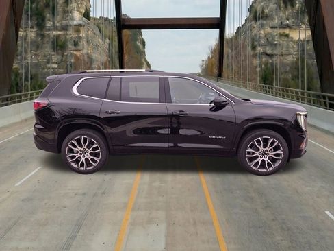 New 2026 GMC Acadia Denali Ultimate AWD/4WD image 11