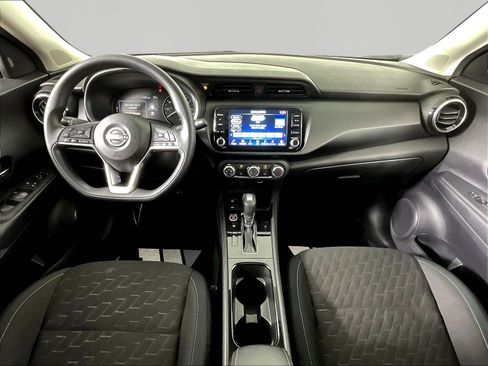 Used 2024 Nissan Kicks SV FWD image 7