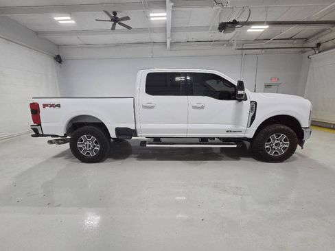 Used 2024 Ford F250 Lariat w/ FX4 Off-Road Package AWD/4WD image 10
