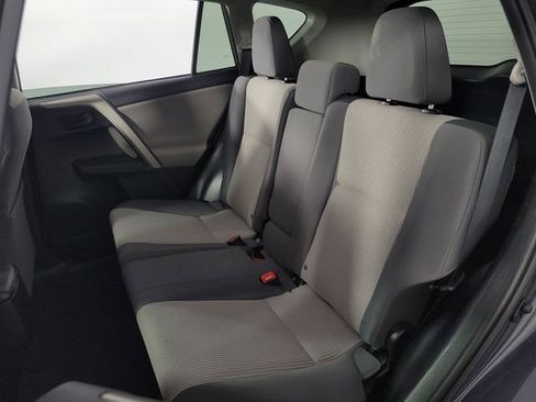 Used 2015 Toyota RAV4 LE AWD/4WD image 16