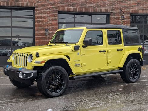 Used 2023 Jeep Wrangler Sahara w/ Cold Weather Group image 2