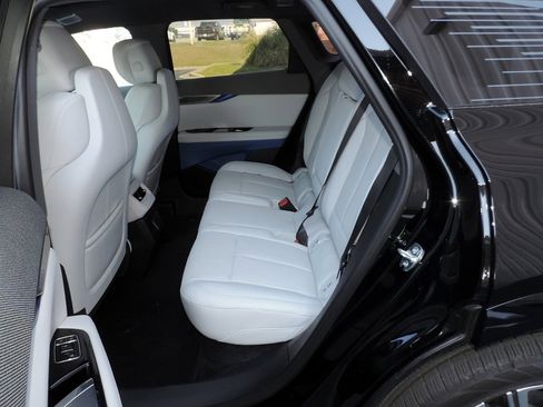 New 2026 Cadillac Optiq Luxury 2 image 11