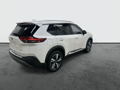 Used 2023 Nissan Rogue SL w/ SL Premium Package FWD image 4