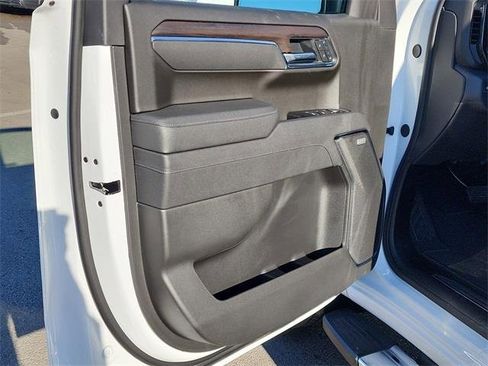 New 2026 GMC Sierra 1500 SLT w/ SLT Premium Plus Package image 15