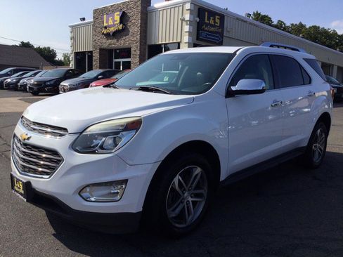 Used 2017 Chevrolet Equinox Premier w/ Enhanced Convenience Package image 1