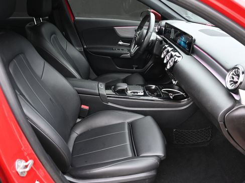 Used 2019 Mercedes-Benz A 220 A 220 4MATIC Sedan 4D image 14