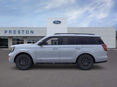 New 2026 Ford Expedition Tremor image 3