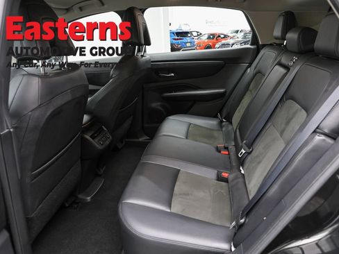 Used 2023 Nissan Ariya FWD image 22
