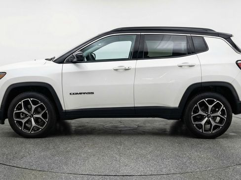 Used 2025 Jeep Compass Limited AWD/4WD image 5