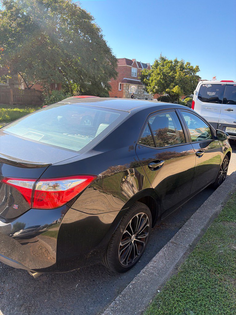 Used 2015 Toyota Corolla S FWD image 2