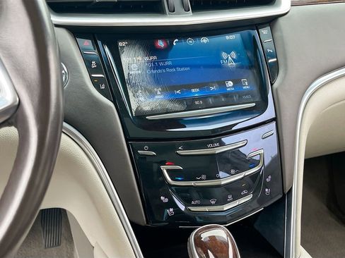 Used 2013 Cadillac XTS Platinum FWD image 15