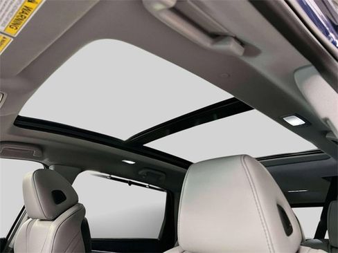 Used 2023 Acura MDX SH-AWD w/ Technology Package image 18