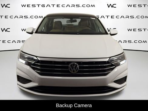 Used 2019 Volkswagen Jetta SE w/ Cold Weather Package image 2