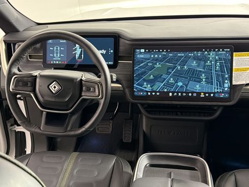 Used 2025 Rivian R1S Adventure AWD/4WD image 29